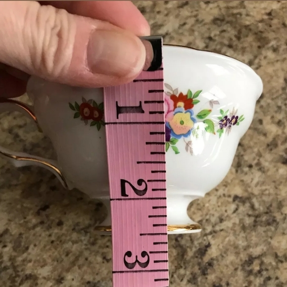 Grosvenor Footed Teacup & Saucer - Picture 7 of 7